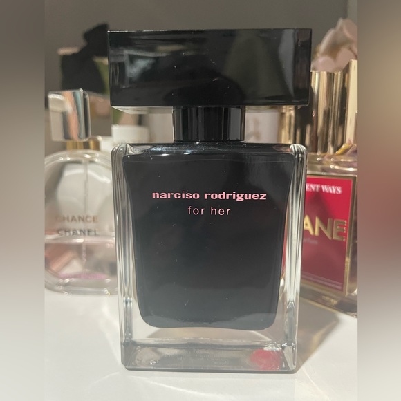 Narciso Rodriguez For Her eau de Toilette 1 oz (no box) - Picture 1 of 4